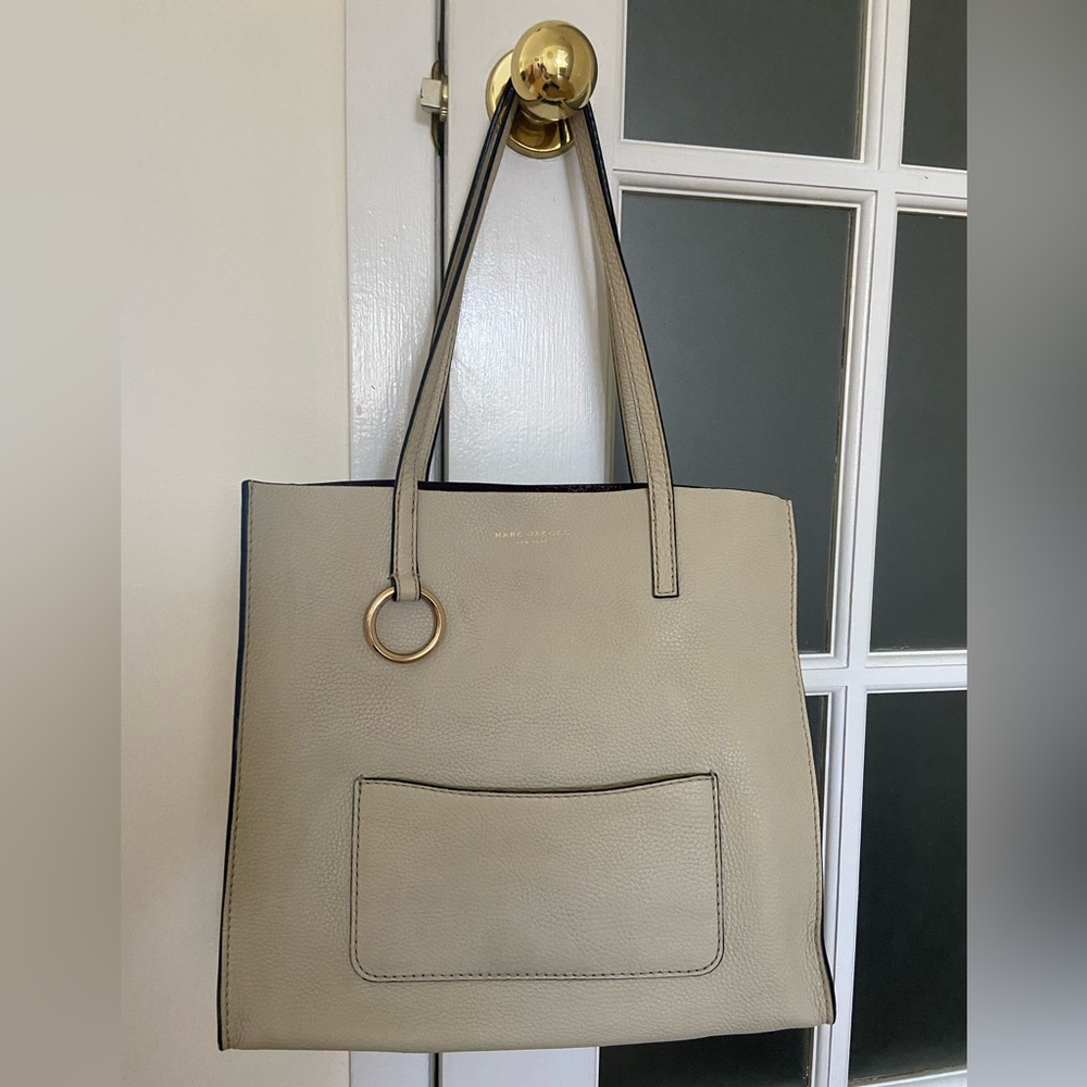 Marc Jacobs Beige Leather Shoulder Tote with Gold Ring